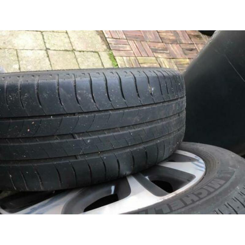 4 Michelin Zomerbanden 195/55 R16 lichtmetalen velgen! DS3