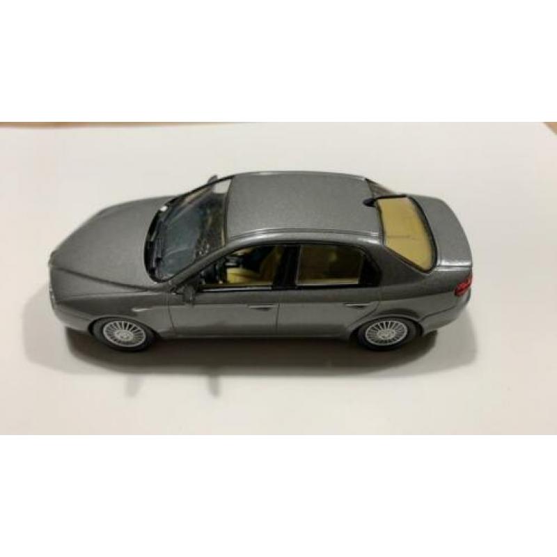 Alfa Romeo 159 Q4 3.2 JTS V6 Grijs metallic Metro 1:43