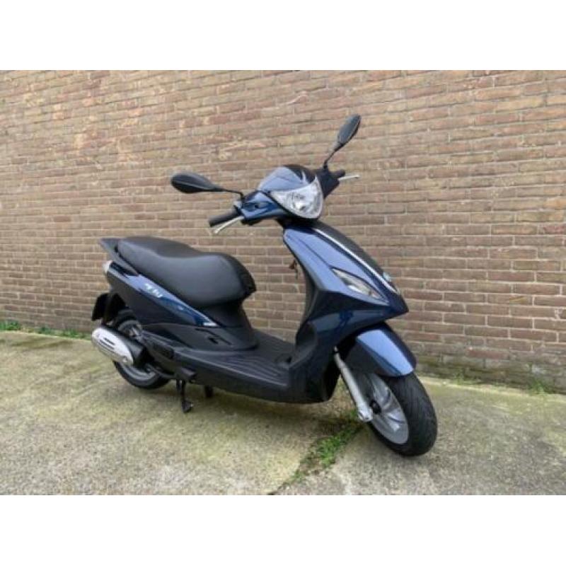 Piaggio New Fly 125 2015 11731km 3 maanden Bovag garantie