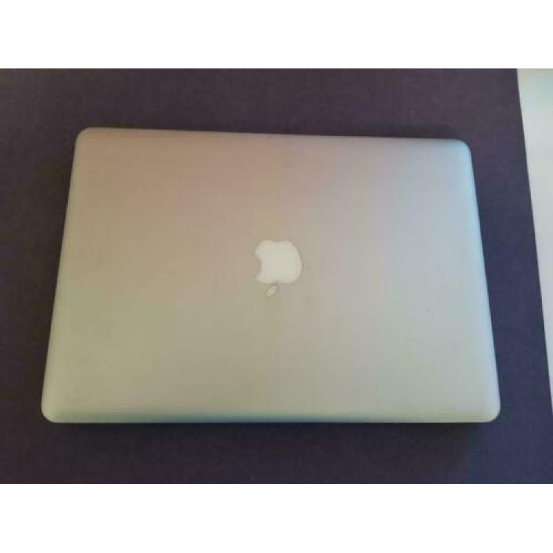 Macbook pro 13 mid 2010 4gb ram 500 GB harde schijf