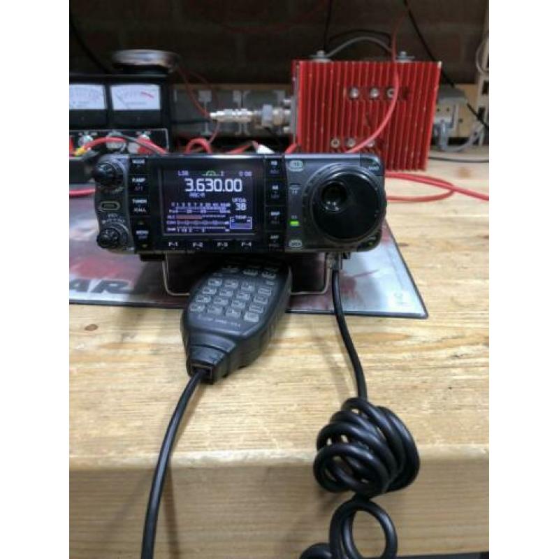 Icom ic 7000 hf uhf vhf