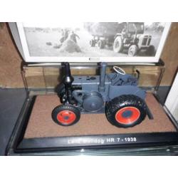 TRACTOR LANZ BULDOG HR 7 van ATLAS mint in DOOS SCHAAL 1:32