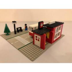 Vintage lego set #379 - Bus Station uit 1979