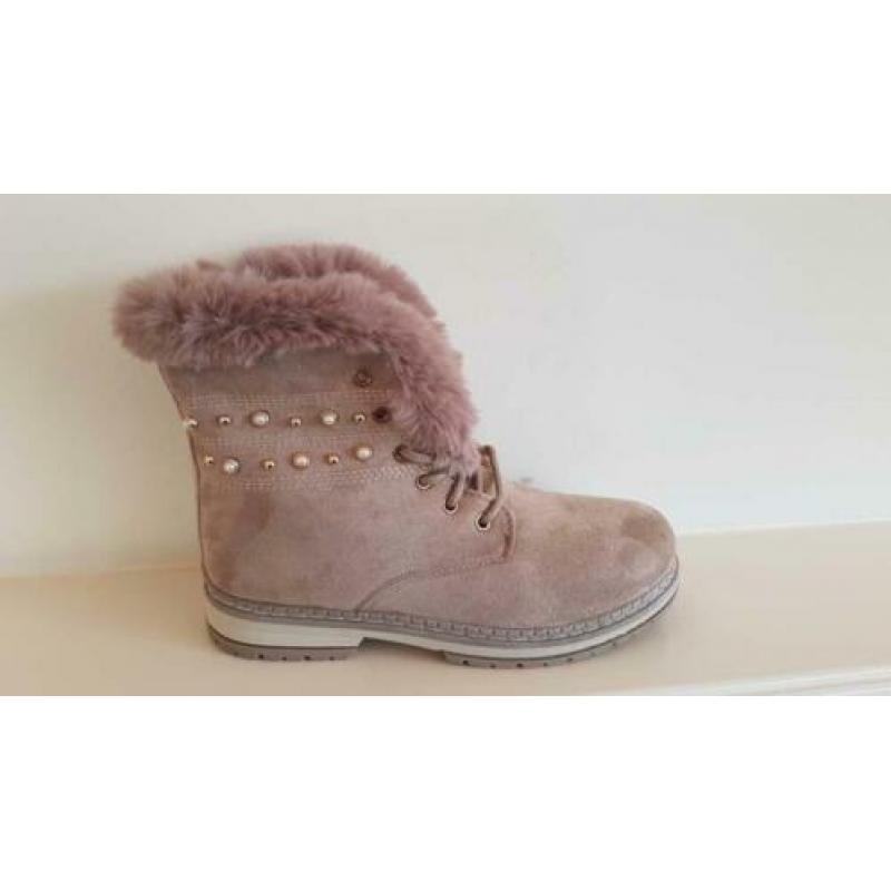 nieuw in doos warme gevoerde dames boots - maat 38 - € 14.95