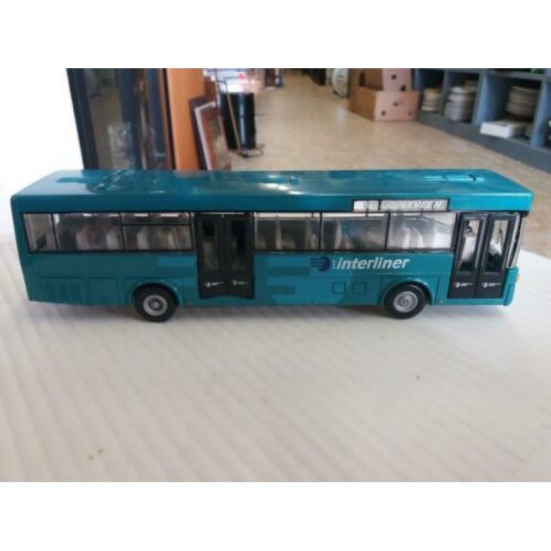 Model auto. Interliner bus.