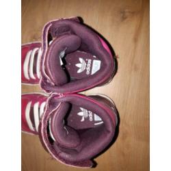 Adidas gympies maat 28,5