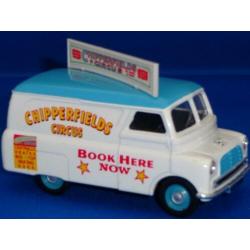 Chipperfields Bedford Booking Vehicle 96905 van CORGI 1/43