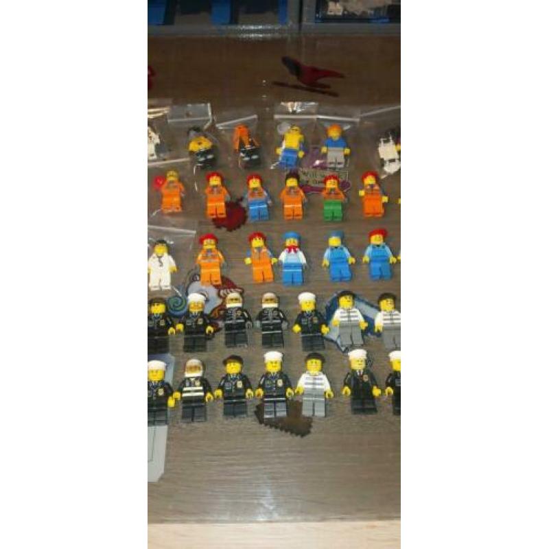 Lego 69 minifigures (City, Space, Ferrari, Racers, Miners)