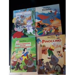 4 grote disney boeken sprookjes voor samen 2.5 euro