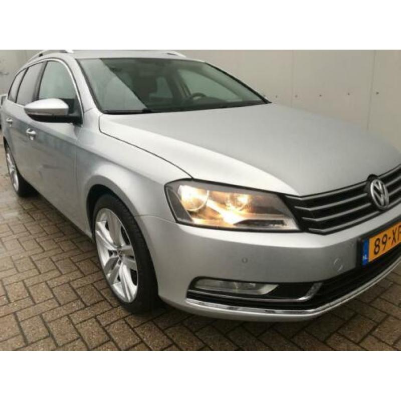 Volkswagen Passat Variant 1.6 TDI Comfort Executive Line Blu