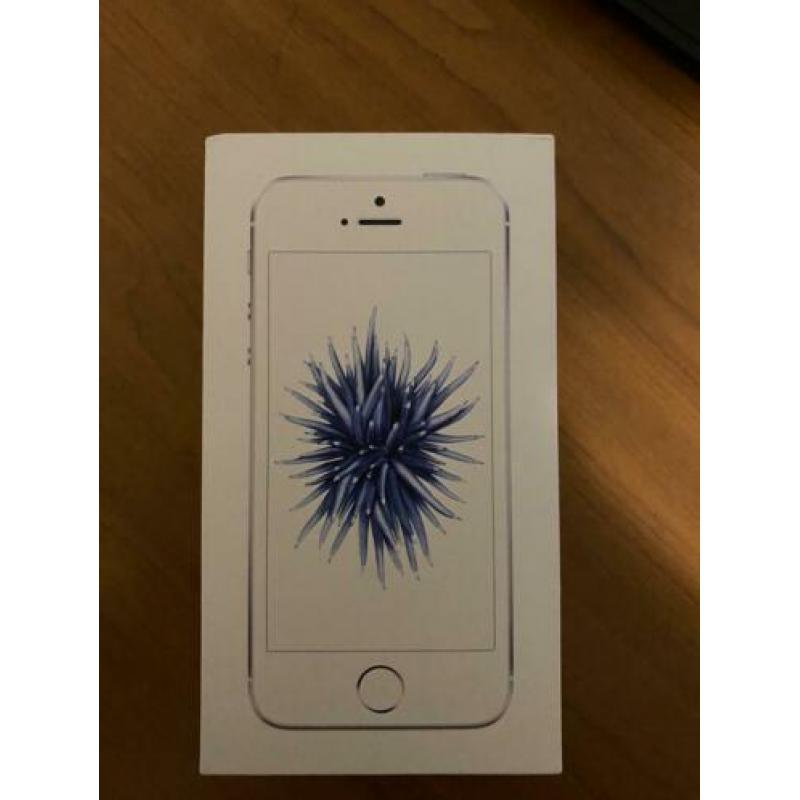 iPhone SE 32GB zilver nieuwstaat met doos! Batterij 100%!