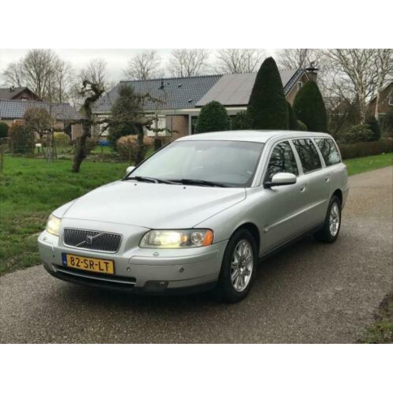 Volvo V70 D5 2006 | EURO4 | NAP | Dealeronderhouden