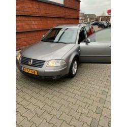 Volkswagen Passat 2.0 Variant 96KW 2003 Grijs