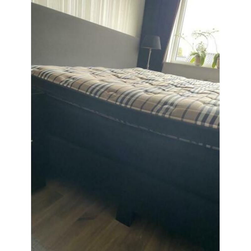 Boxspring inclusief topper te koop