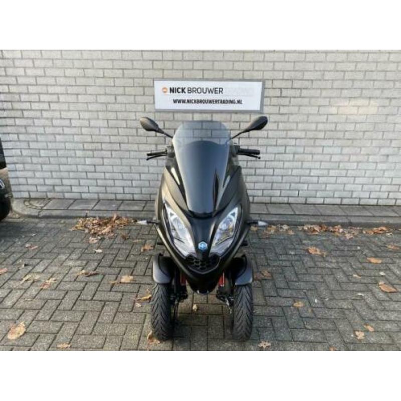 Piaggio MP3 300 HPE Sport actie gratis akrapovic (bj 2019)