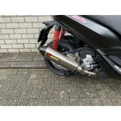 Piaggio MP3 300 HPE Sport actie gratis akrapovic (bj 2019)