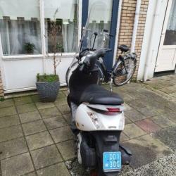 Piaggio zip snor 4 takt wit uit 2005