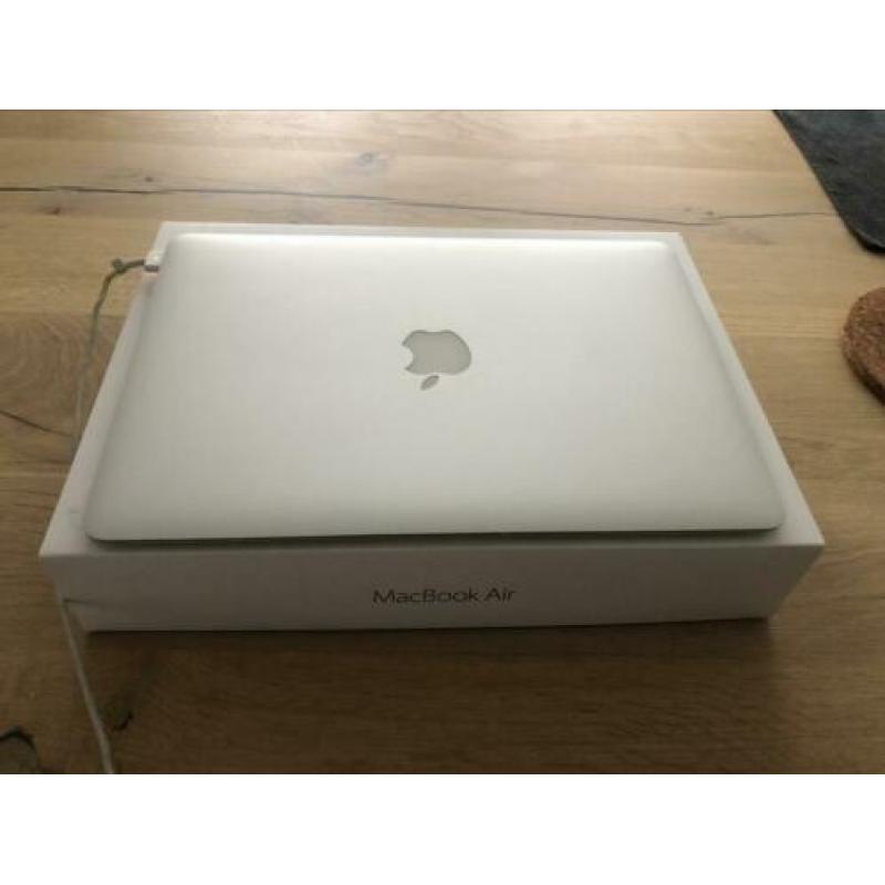 Nieuwstaat MacBook Air 2015 1.6ghz 8gb 512ssd jaar garantie