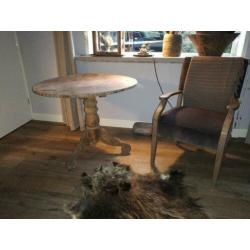 Ronde tafel Aura Peeperkorn