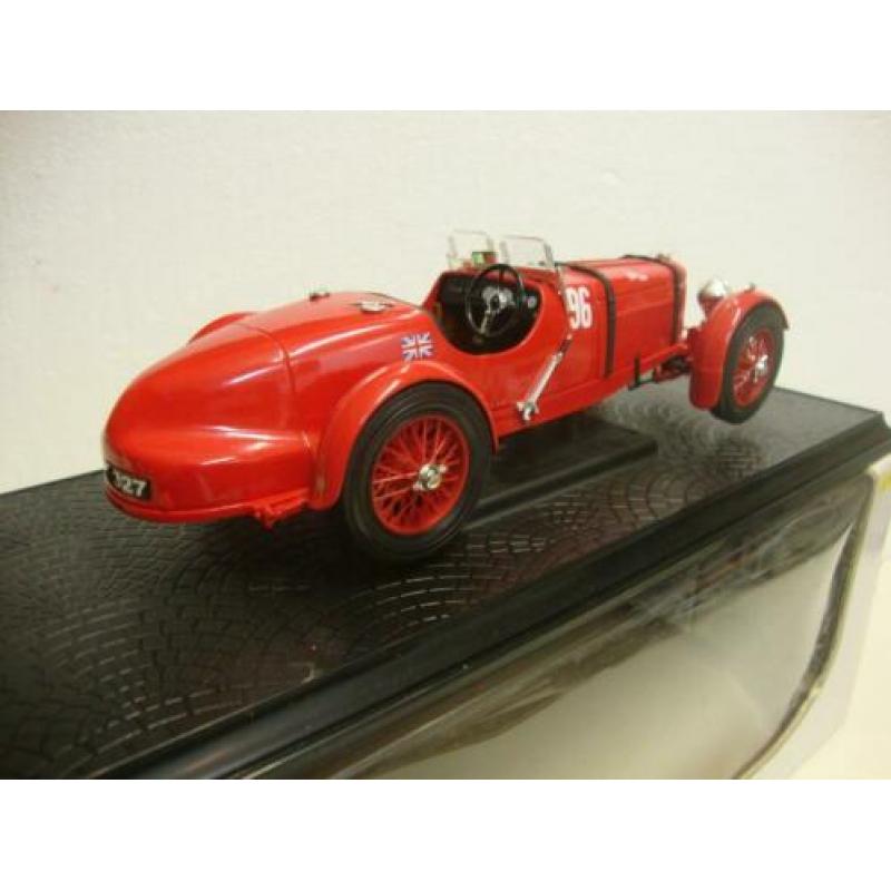 Aston Martin Le Mans 96 rood 1934 Siganture 1:18 KRD