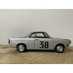 1:18 BMW 700 Rennsport #38 H.J. Stück 1960 Autoart / JJTOP