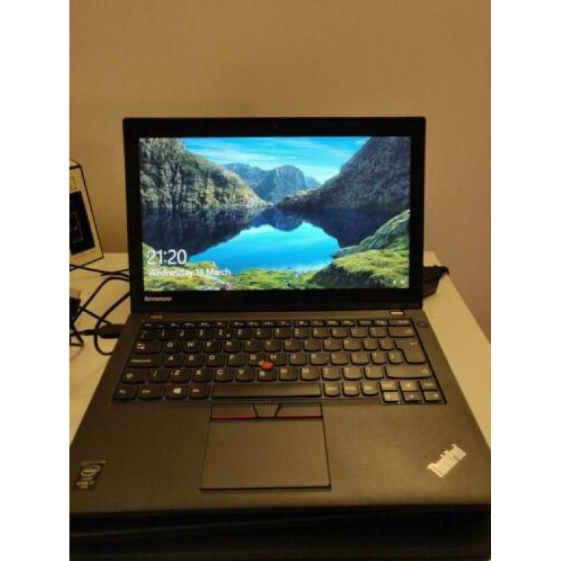 Lenovo X250 Touchscreen i5-5300U 3.3GHz/8GB/256GB SSD