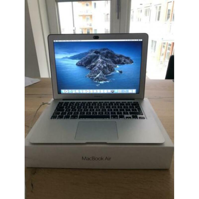 Nieuwstaat MacBook Air 2015 1.6ghz 8gb 512ssd jaar garantie