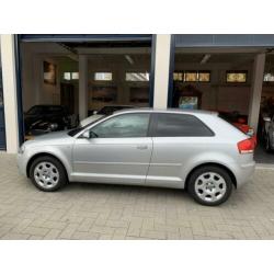 Audi A3 2.0 TDI Ambiente Pro Line MET ONDERHOUDSBOEKJE