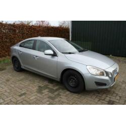 Volvo S60 2.0 D3 Momentum LEDER NAVI (bj 2011)