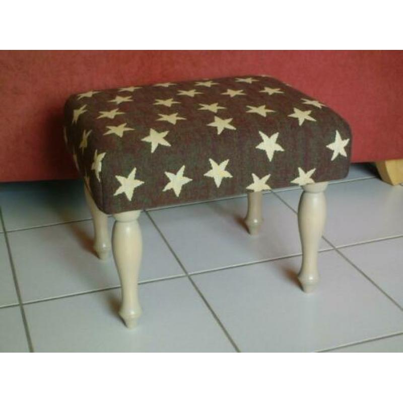 Footstool 37x45cm - bruin/stars - wit 702 - NIEUW !!