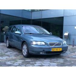 Volvo V70 2.4 140pk airco automaat inruil mogelijk!