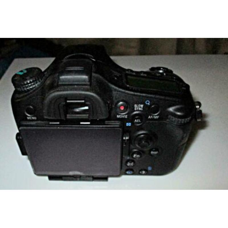 Sony A77