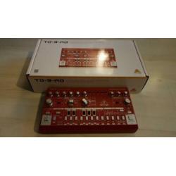 Behringer td-3 rood.