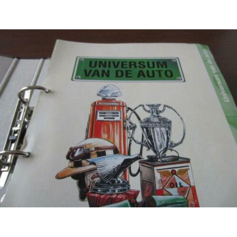 boeken 4 mappen met informatie over de auto, ook formule 1