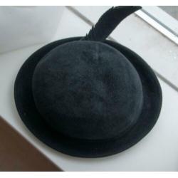 Zwarte 'bowler hat' hoed van vilt