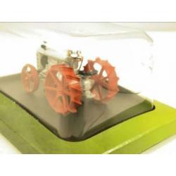 Atlas Fordson F 1917 Traktor 1:43 Nieuw