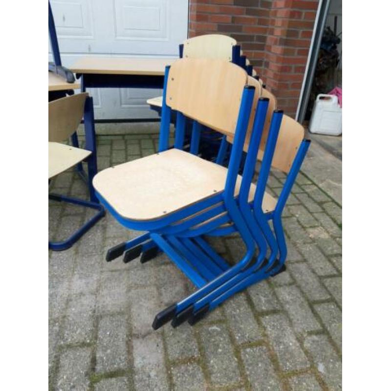 Tafel en stoel schoolbank kinderstoel