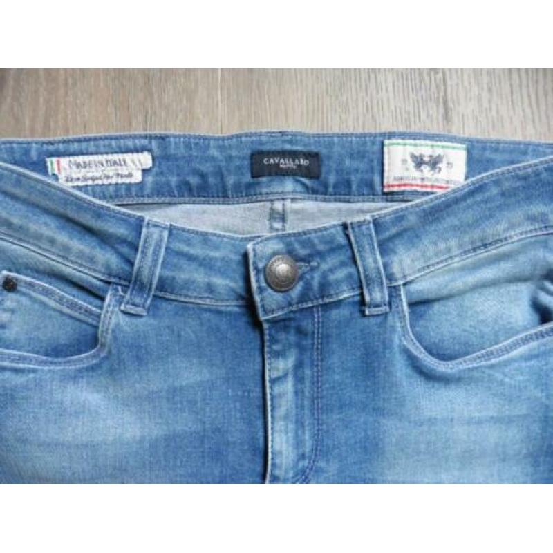 Cavallaro blauwe jeans maat 29 ZGAN!!!