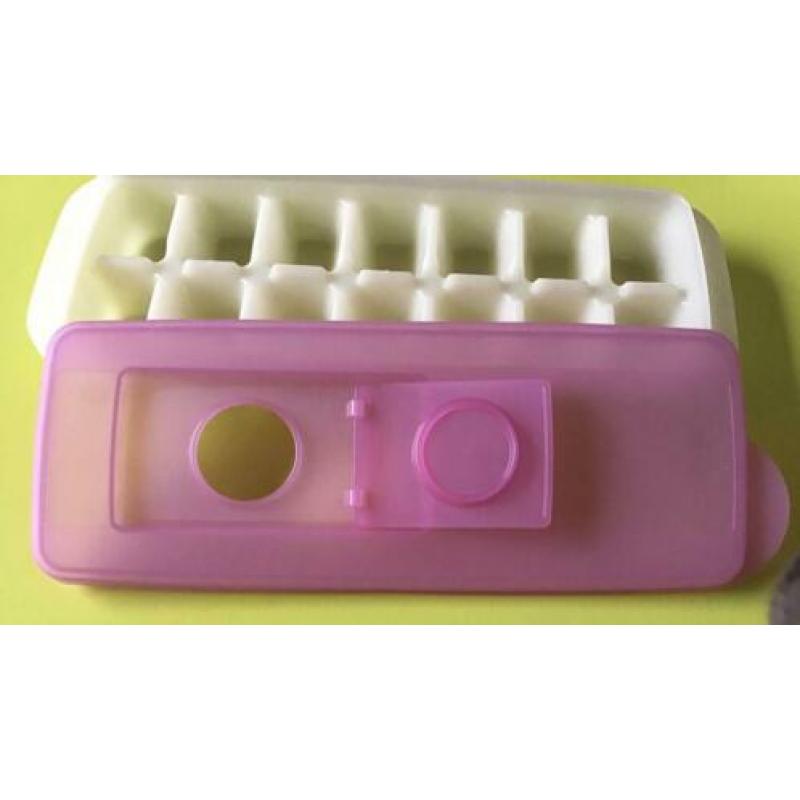 Vintage Tupperware Ijsblokjes Maker.