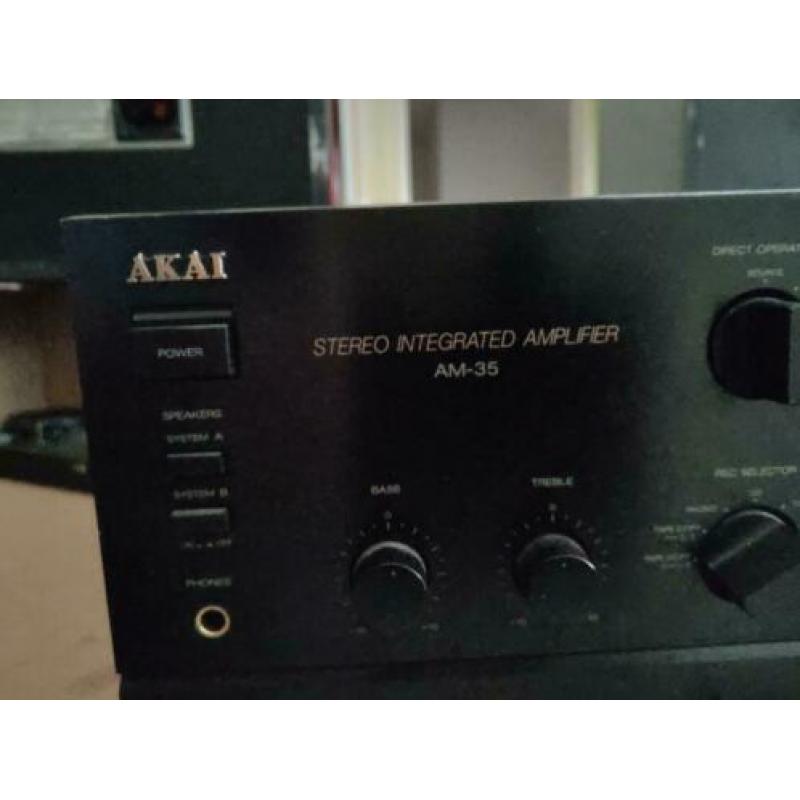 Akai AM-35