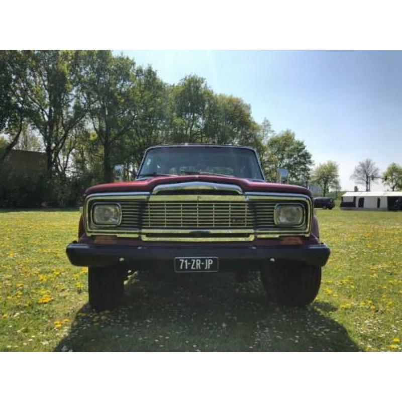 Jeep Cherokee 5.9 Chief AUT 4WD 1979 Rood (oldtimer)