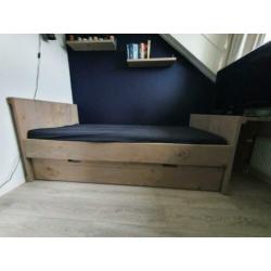 Grijs steigerhout bed 90x200 merk jorg