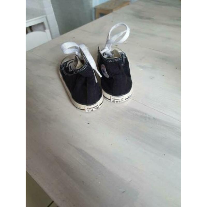 Te koop all stars maat 23