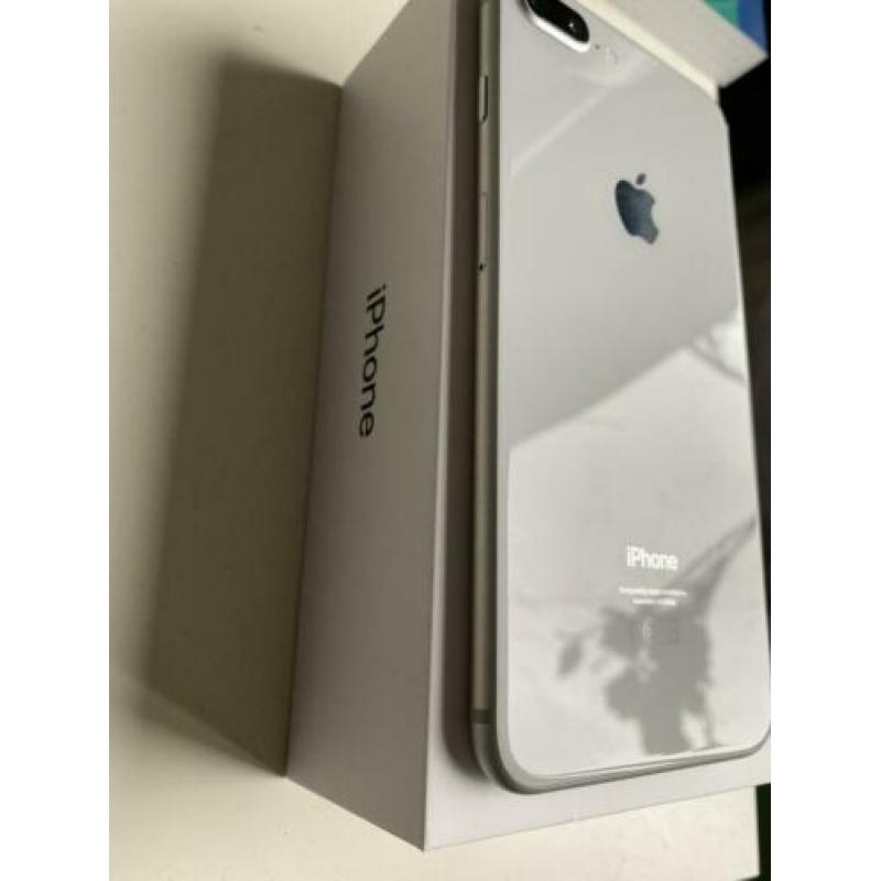 iPhone 8 Plus 64GB inclusief doos