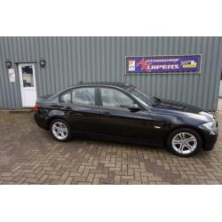 BMW 3 Serie 318i Business Line Clima.Navi.Cruise.Lm.velgen.P