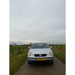 Volkswagen Polo 75 1.4 Comfortline 2002 Grijs