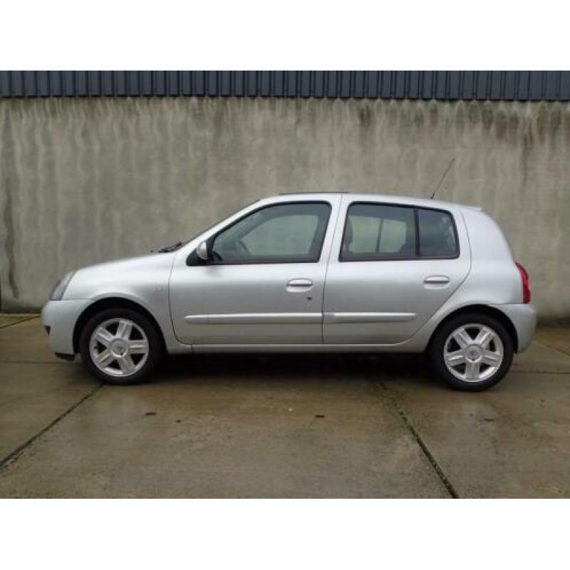 Renault Clio 1.2-16V Campus airco, 5-deurs, LMV