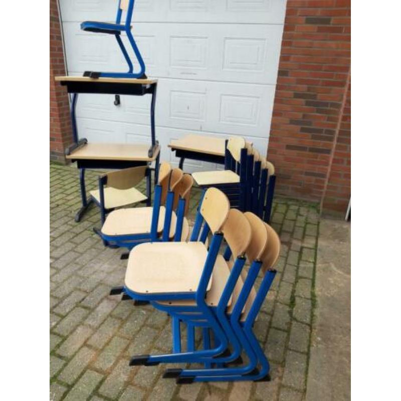 Tafel en stoel schoolbank kinderstoel