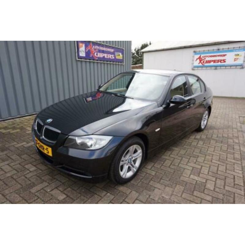 BMW 3 Serie 318i Business Line Clima.Navi.Cruise.Lm.velgen.P