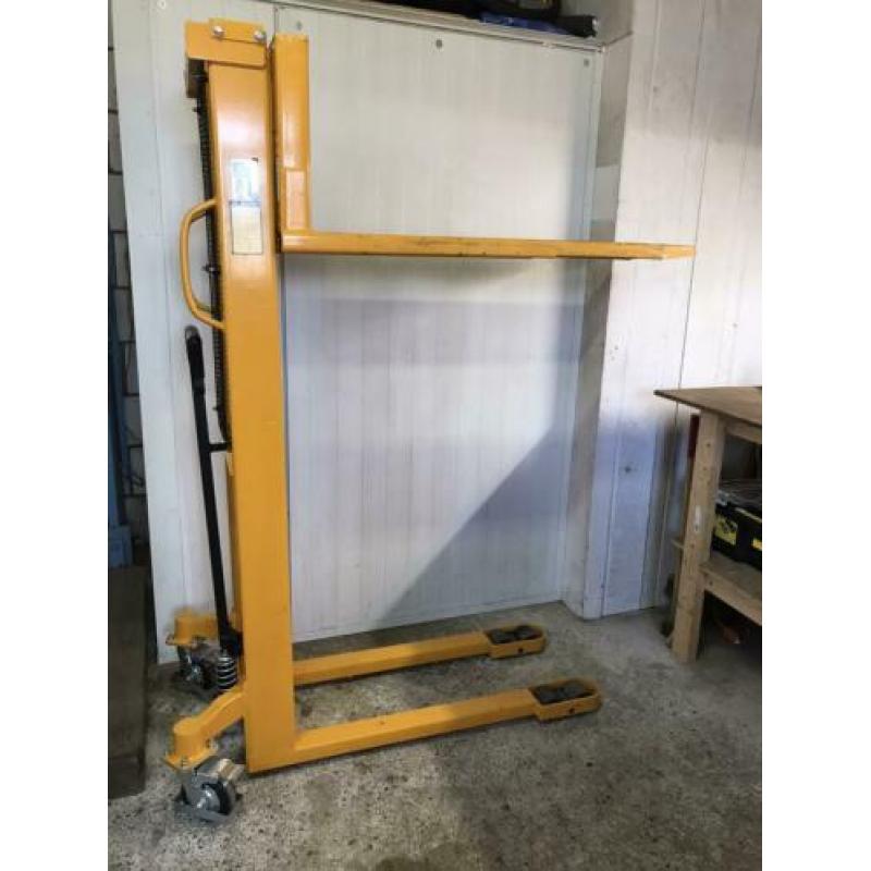 Stapelaar / handstapelaar 150cm 500kg palletstapelaar/lifter